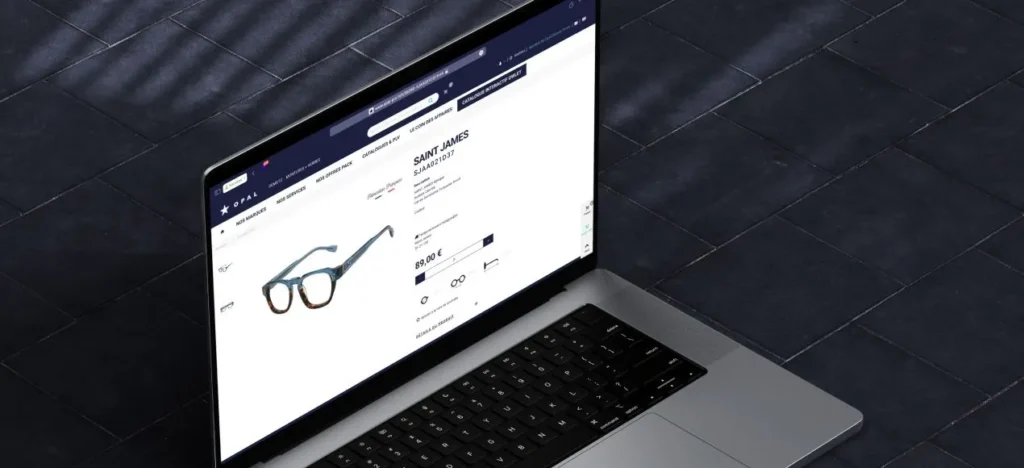 Illustration d'une fiche produit du projet opal-pro.fr sur un ordinateur